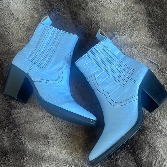 Cowboy ankle boots - Picture 2 of 3